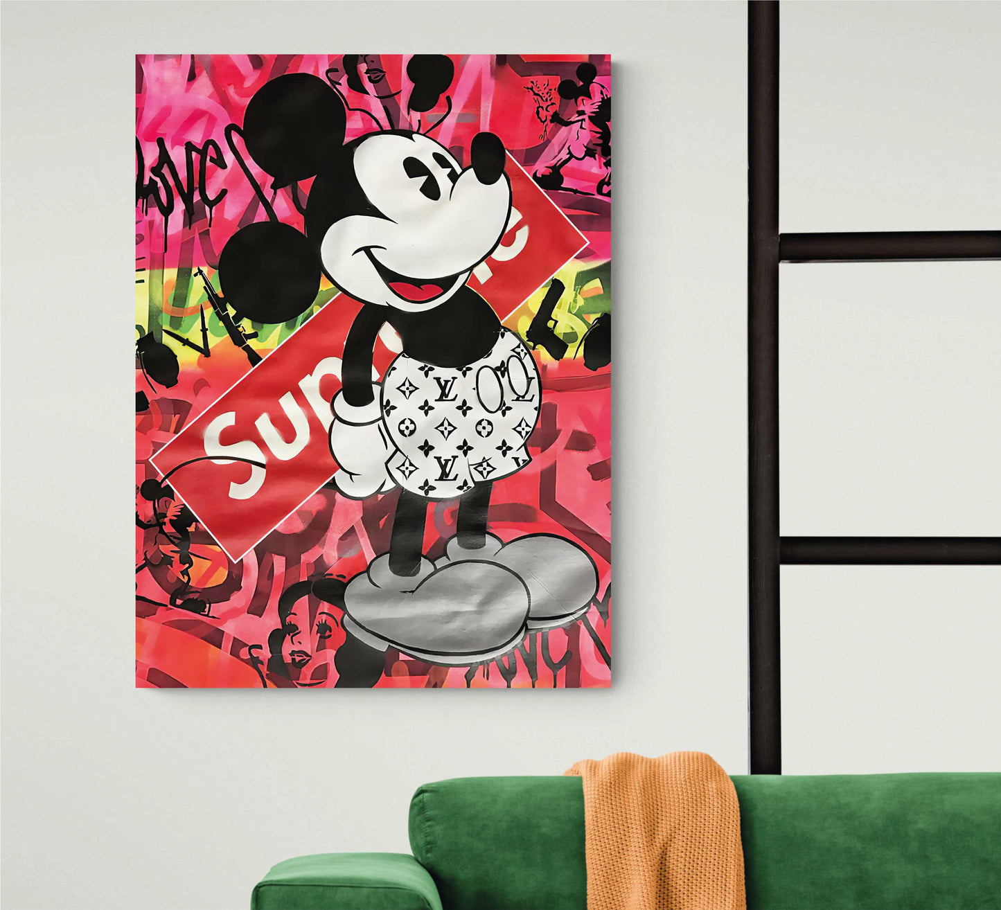 REF 0652 Mickey Supreme LV