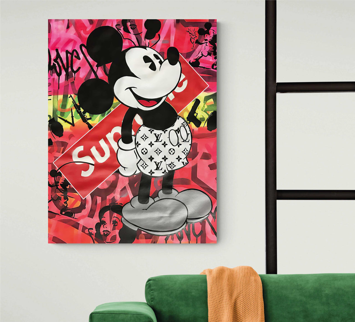 REF 0652 Mickey Supreme LV